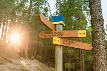 Sign showing direction to the Roque Nublo, volcanic rock on the island of Gran Canaria, Canary Islands, Spain