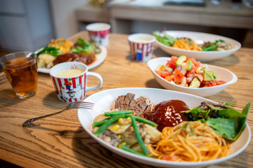 手作りハンバーグ料理