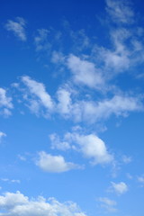 Fototapeta premium white cloud on blue sky in the morning, clear weather day background