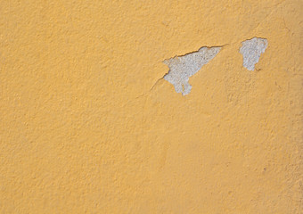 Non-standard wall paint, causing peeling of paint