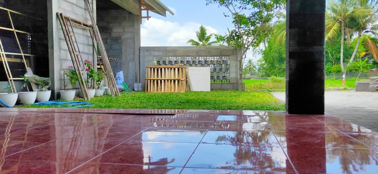 halaman depan rumah yang bersih indah sejuk dan nyaman