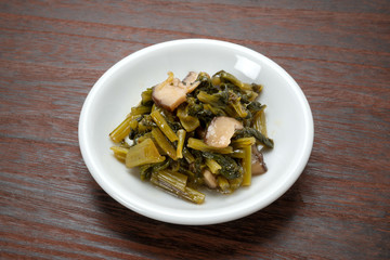 大根葉と椎茸の炒め物