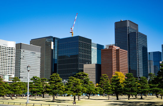 大手町のオフィスビル群