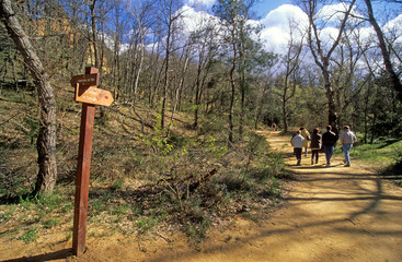 Fototapeta na wymiar Les Ocres de Roussillon, Parc naturel régional du Luberon, 84