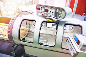 Hyperbaric medical chamber