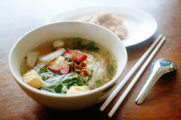 Mixed noodle soup