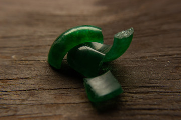 broken jade ring 1