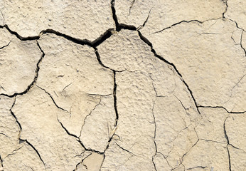 Structure of dry soil