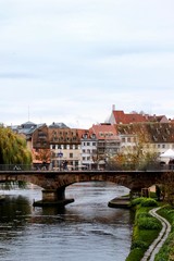 Fototapeta na wymiar bridge in strasbourg