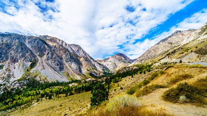 The Tioga Pass with an elevation of 3,031m crosses the rugged Sierra Nevada Mountains at the East Entrance to Yosemite National Park, California, United States