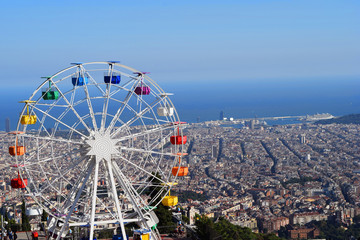 Ferris wheel in the background of Barcelona