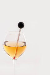 Measuring White Wine Temperature with a Wine Thermometer