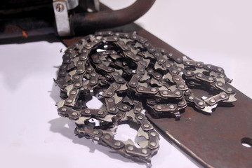 Spare parts chains of motor logging.