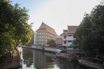 Fototapeta premium house on the river