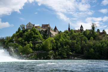 Fototapeta na wymiar Schloss Laufen am Rheinfall von Schaffhausen, Schweiz