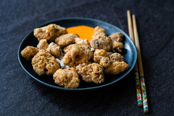 Karaage Japanese Styled Fried Chicken with Sauce / Karaagedon.