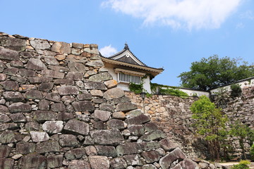岡山城外縁の石壁