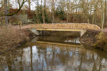 Obraz premium Naturbrücke im Park an der Ilm in Weimar