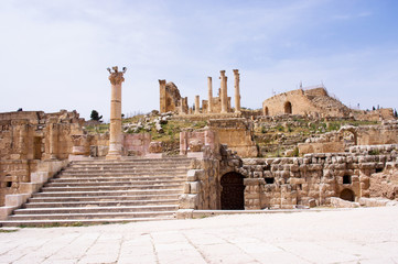 Obraz premium Ruins in the ancient roman city of Gerasa in Jerash, Jordan.