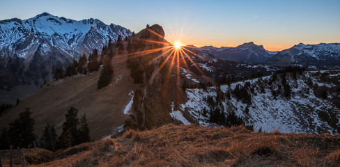 Sonnenuntergang bei S&ouml;renberg mit Rotspitz