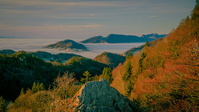 Sonnenaufgang &uuml;ber dem Nebelmeer, Blechenflue