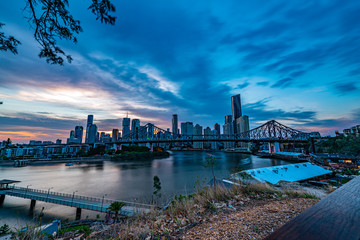 brisbane city skyline at sunset