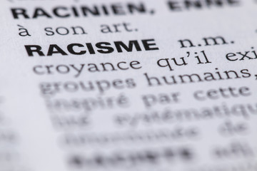 Définition du mot racisme dans le dictionnaire français