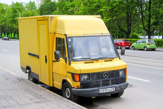 Mercedes-Benz T1
