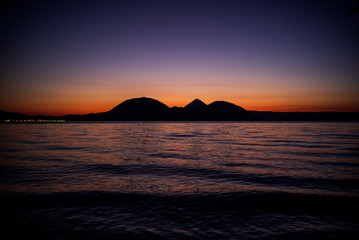 Naklejka premium 夕焼けの湖