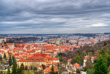 Obraz premium Mala Strana with cathedral and castle in prague with beautiful sky