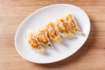 餃子　俯瞰　イメージ
