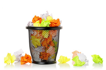 trash can and notes