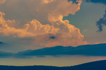Gewitterwolken über Lake Jozini