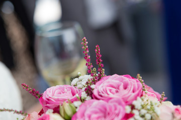 Brautstrauß in pink mit Rosen