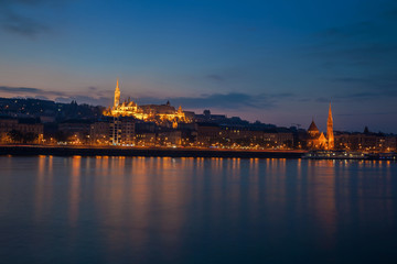 Fototapeta na wymiar Danube rive at night. Budapest, Hungary.