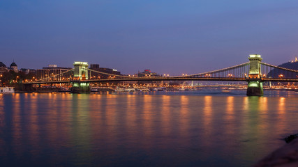 Fototapeta na wymiar Szechenyi Chain Bridge on the Danube river in the evening. Budapest, Hungary.