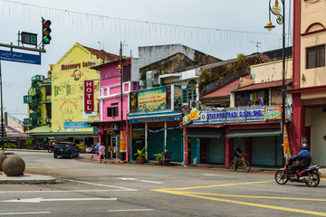A row of roadside shops in Malacca City, Malaysia. - obrazy, fototapety, plakaty