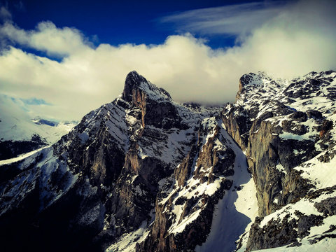 Vista de los Picos de Europa desde el refugio de Fuente De
