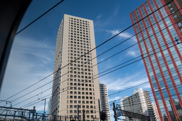 Obraz premium View from the train window of the Tokyo skyscrapers.