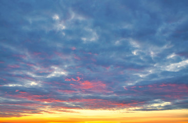 Fototapeta premium Epic and beautiful Skies Cloud Overlays during sunrise and sunset. Amazing clouds in different colors during sunrise or sunset. The concept of changing the sky in the pictures.