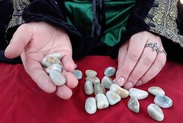 Casting the runes