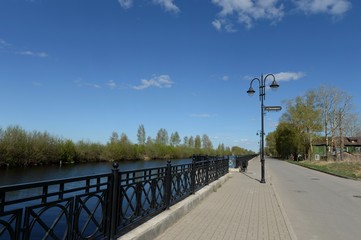 Fototapeta na wymiar Embankment in the city of Belozersk. Vologda Region