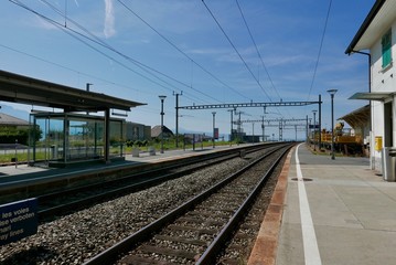 Fototapeta na wymiar Tracks and train at Cully on lake Geneva in Switzerland