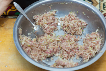onion with minced beef for samsa or mana