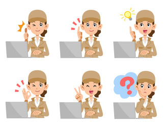 ノートパソコンを操作するベージュ色の作業着の女性のセット