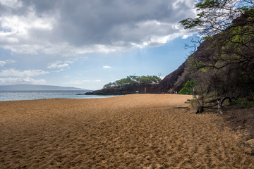 The overlooking view of the shore in Maui, Hawaii