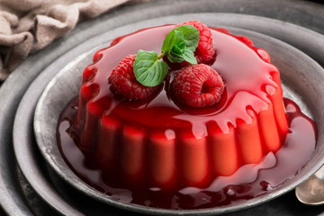 Vanilla pudding with raspberry and raspberry sauce