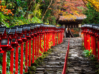 秋の京都　貴船神社