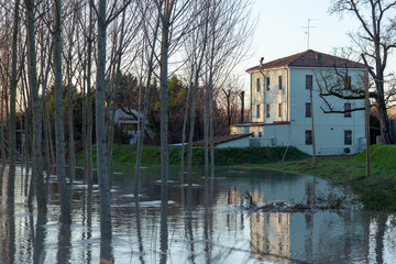 flood overflowing rivers hydrological failure modena italy