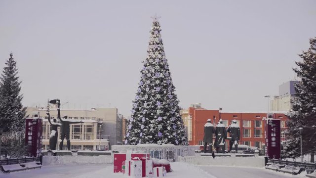 Novosibirsk, Novosibirsk Region, Russian Federation, 23/12/2019. The main square of Novosibirsk, Lenin square, the ice rink and the main Christmas tree of the city are decorated before the new year ho